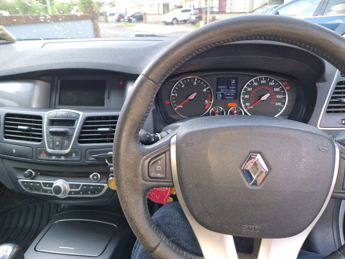 Renault laguna 2011 - Image 4