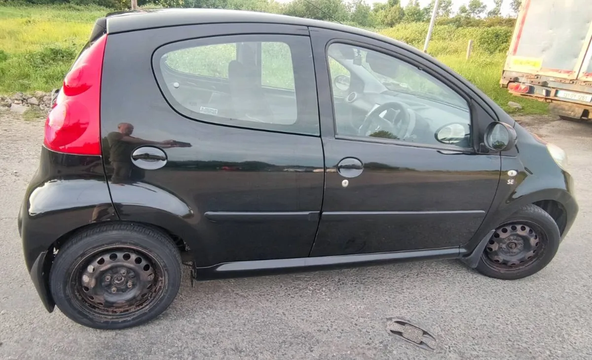 Peugeot 107 - Image 2