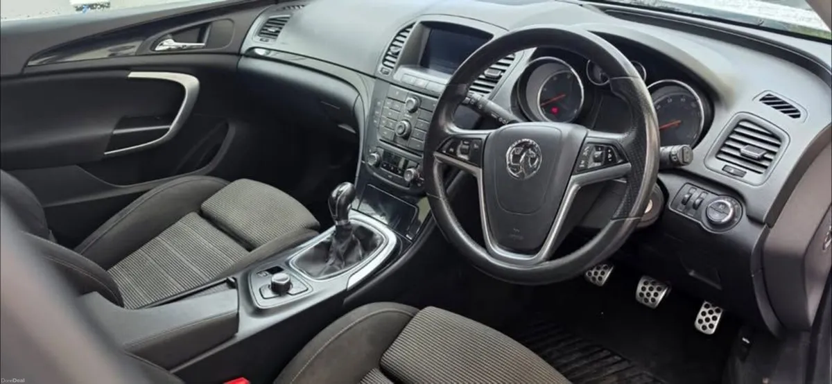 Vauxhall Insignia 2011 - Image 5
