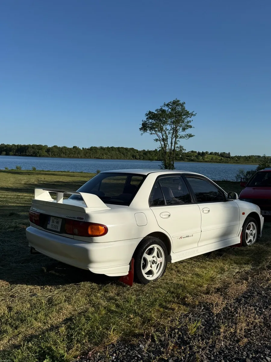 Mitsubishi Evo 2 - Image 2