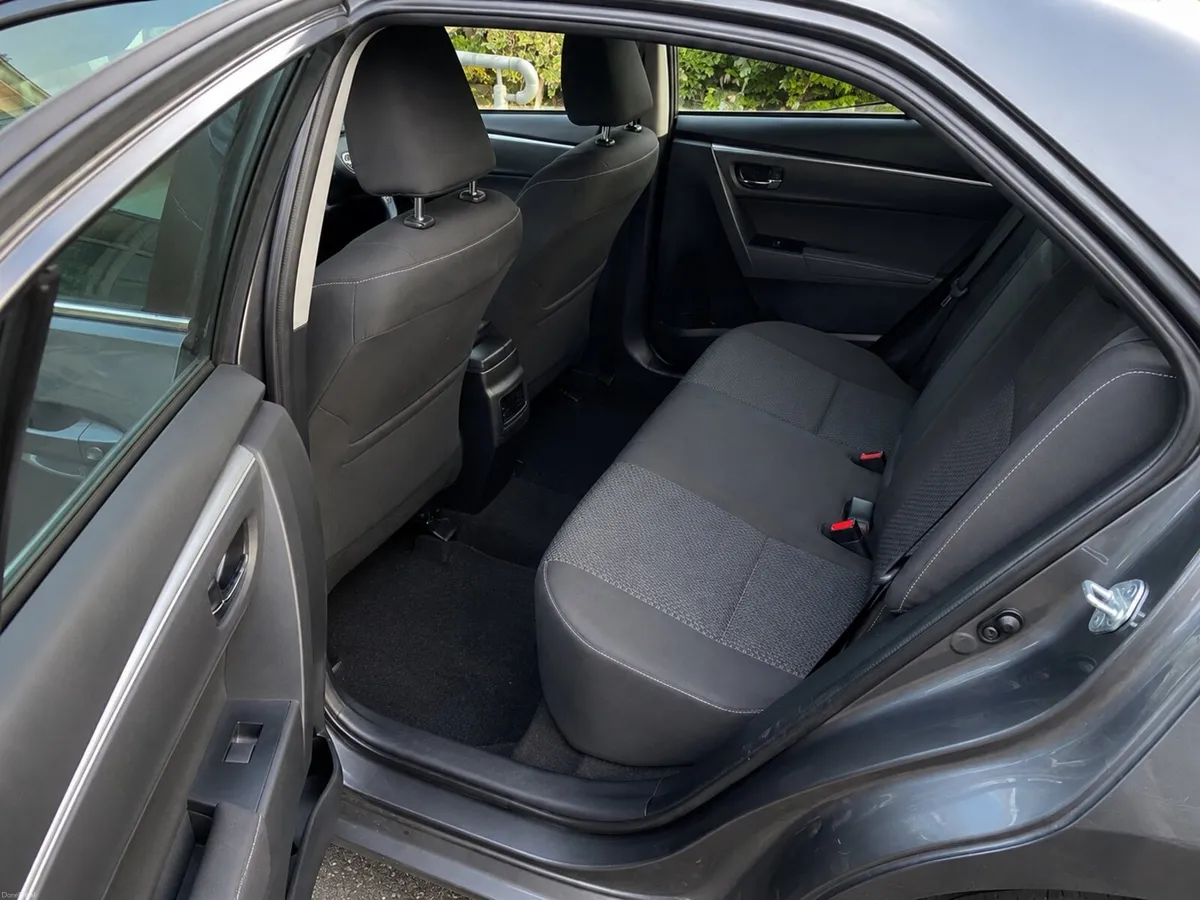 Toyota Corolla 2016 - Image 3