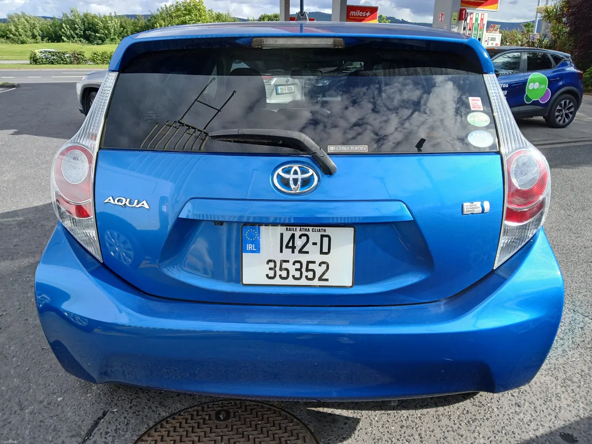Toyota Aqua 2014 - Image 4