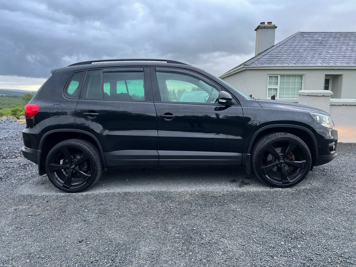 Volkswagen Tiguan 2.0 TDI - Image 3