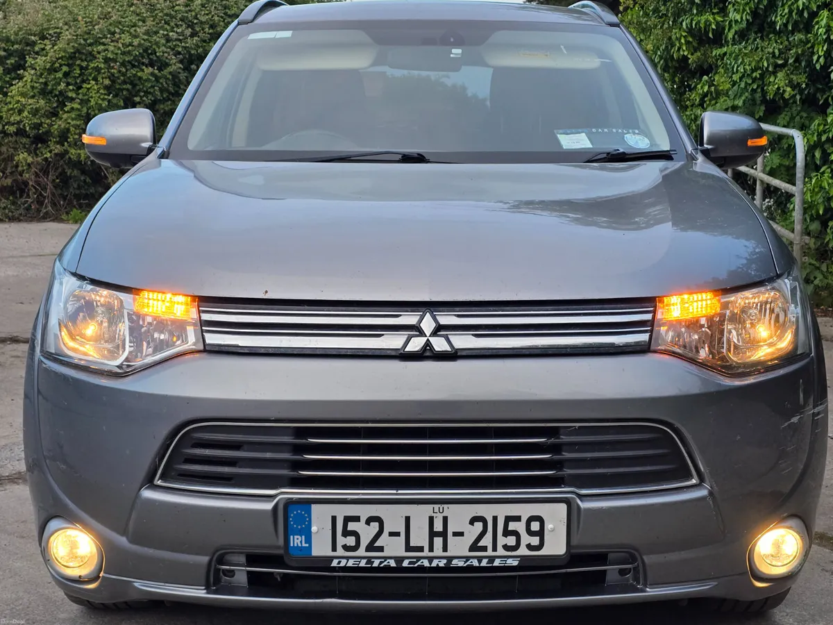 Mitsubishi Outlander 2015 hybrid.  Automatic €6990 - Image 3