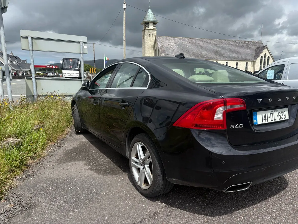 Volvo S60 Saloon - Image 3