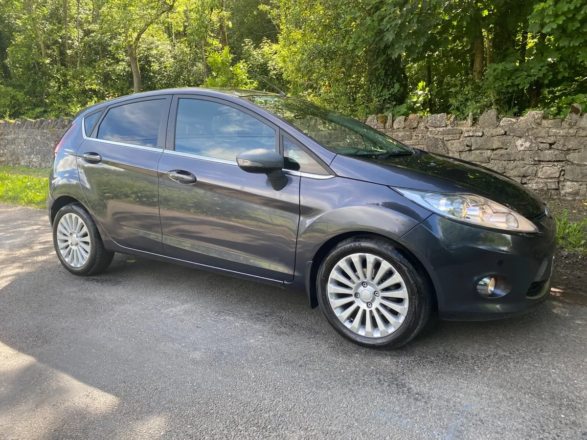 FORD FIESTA TITANIUM TDCI NCT 27 MINT - Image 1