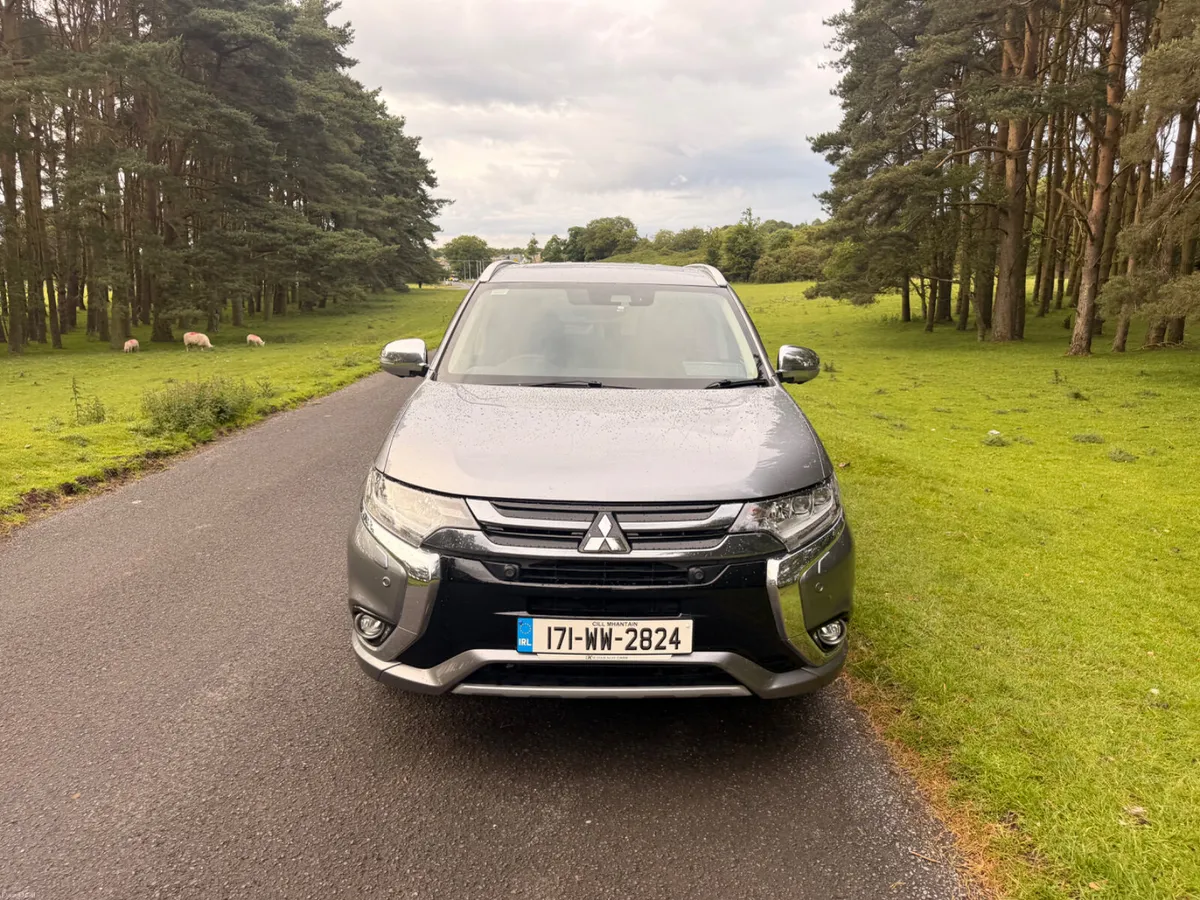 Mitsubishi Outlander 2017 PHEV Top Spec - Image 2
