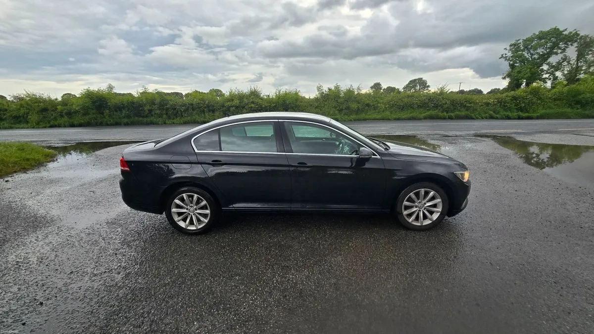 HIGH SPEC - VW PASSAT 2.0 TDI - AUTOMATIC - Image 1