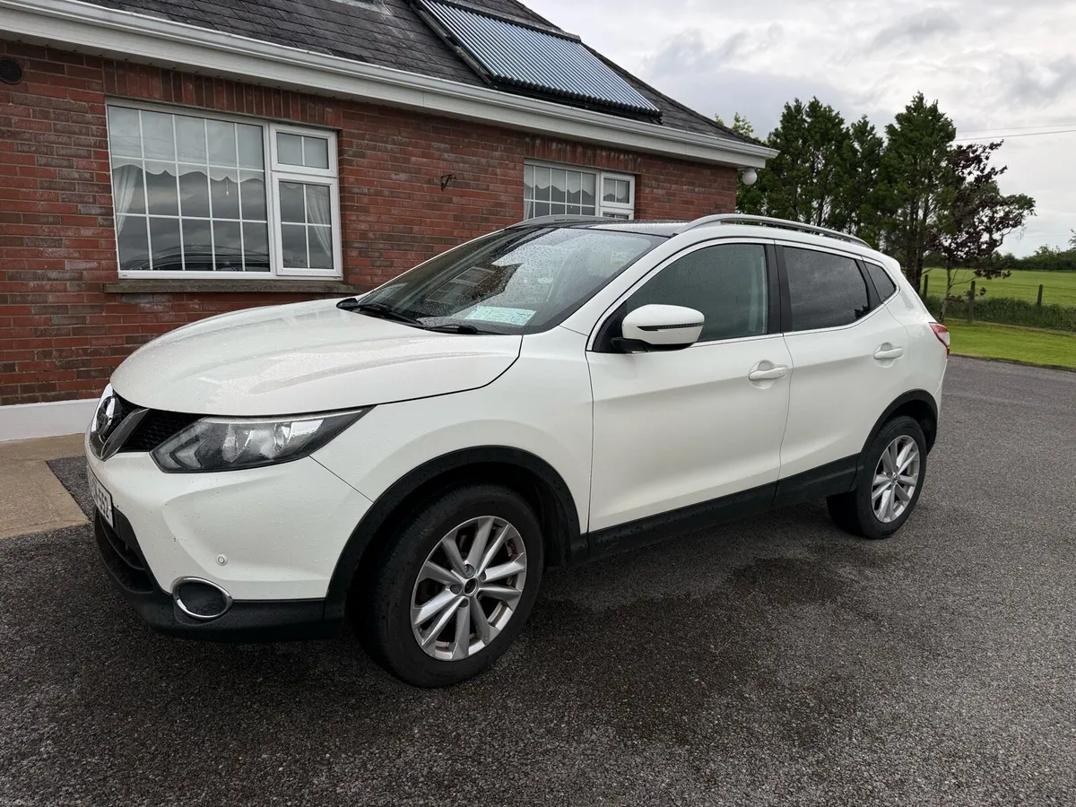 2014 Nissan Qashqai - Image 2