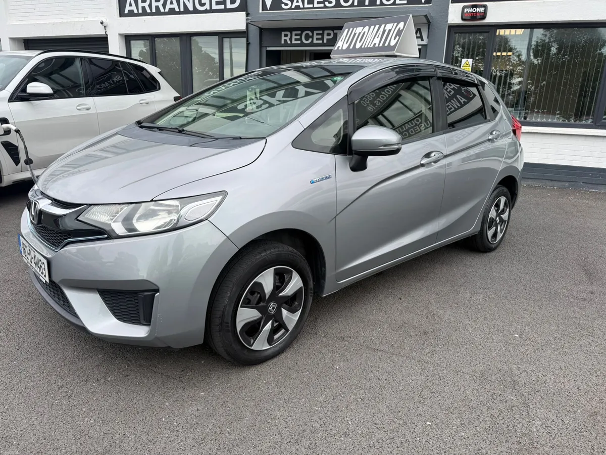 2016 Honda JAZZ/Fit 1.5 Hybrid Auto,54K KM - Image 3