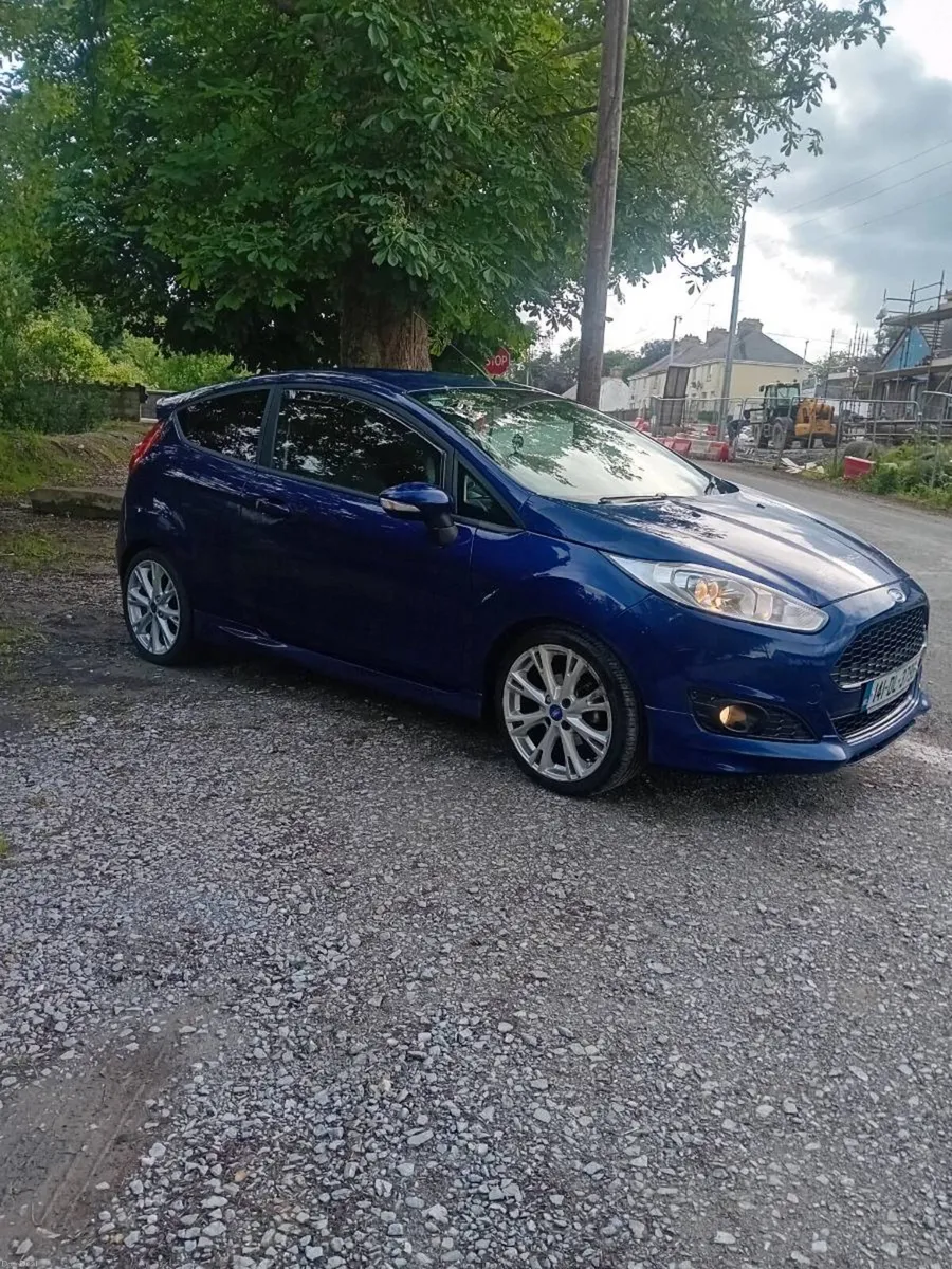 2014 ford fiesta zetec s - Image 1