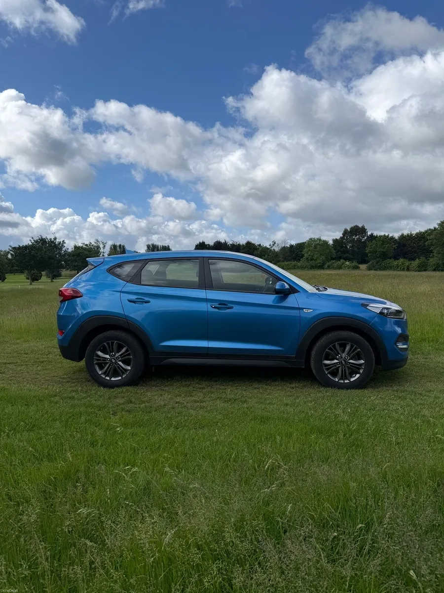 For Sale Hyundai Tucson  New Nct - Image 3