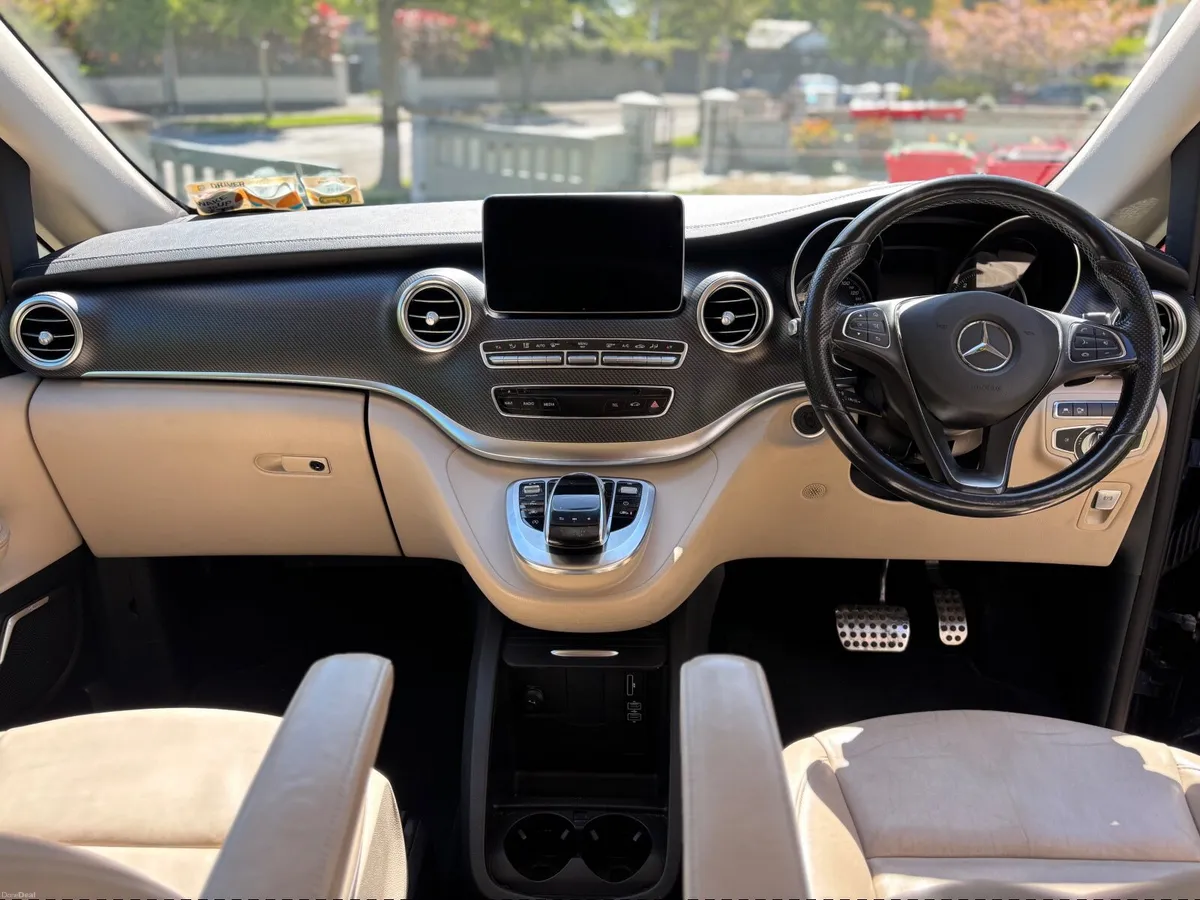 Mercedes-Benz 2017 V250D AMG XLWB 7 seater - Image 3