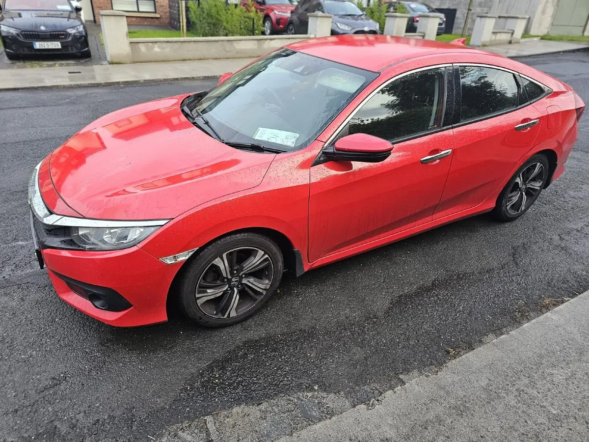 Honda Civic 2020 - Image 2