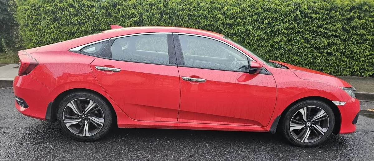Honda Civic 2020 - Image 1