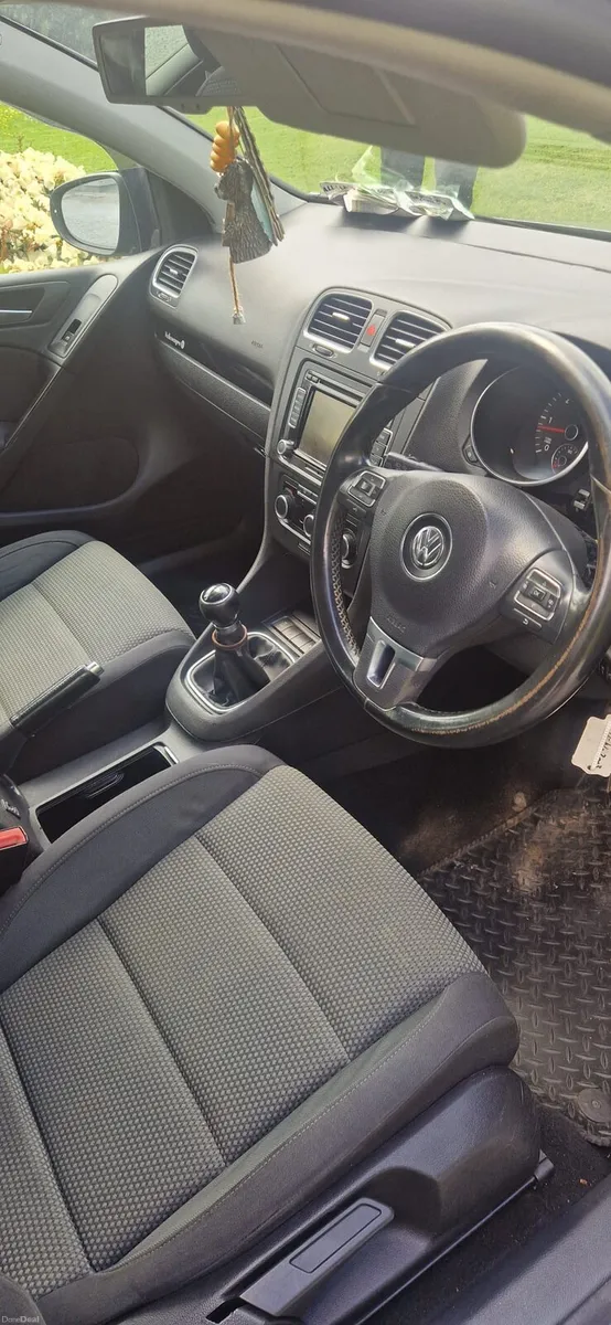 Volkswagen Golf 2011 - Image 5
