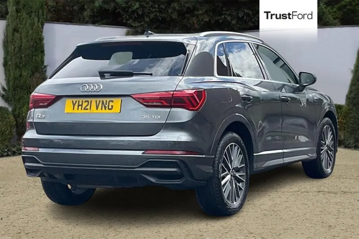 Audi Q3 S Line - Image 4