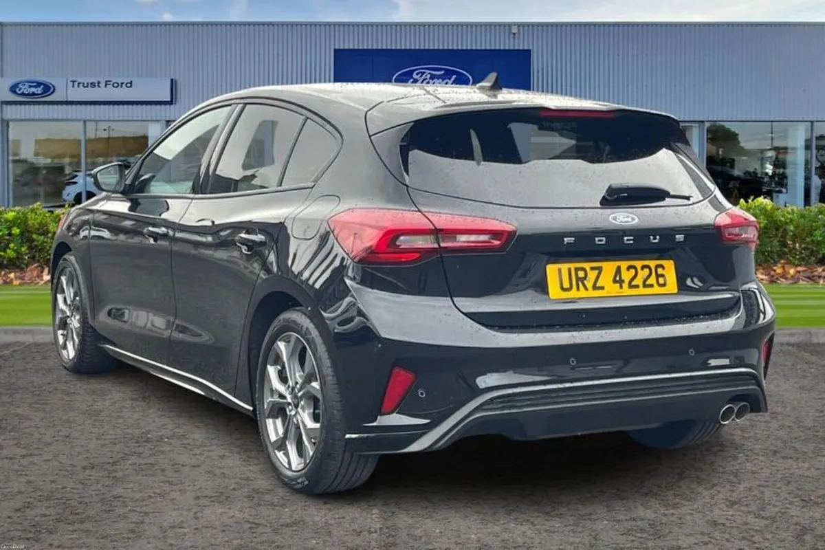 Ford Focus 1.0T EcoBoost ST-Line Hatchback 5dr Pet - Image 2