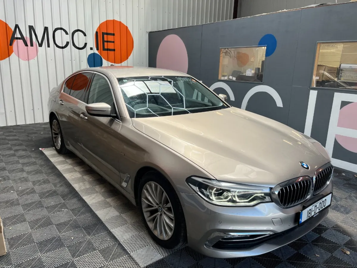 BMW 5-Series 2018 BMW 523D LUXURY 2.0 AUTOMATIC / - Image 1