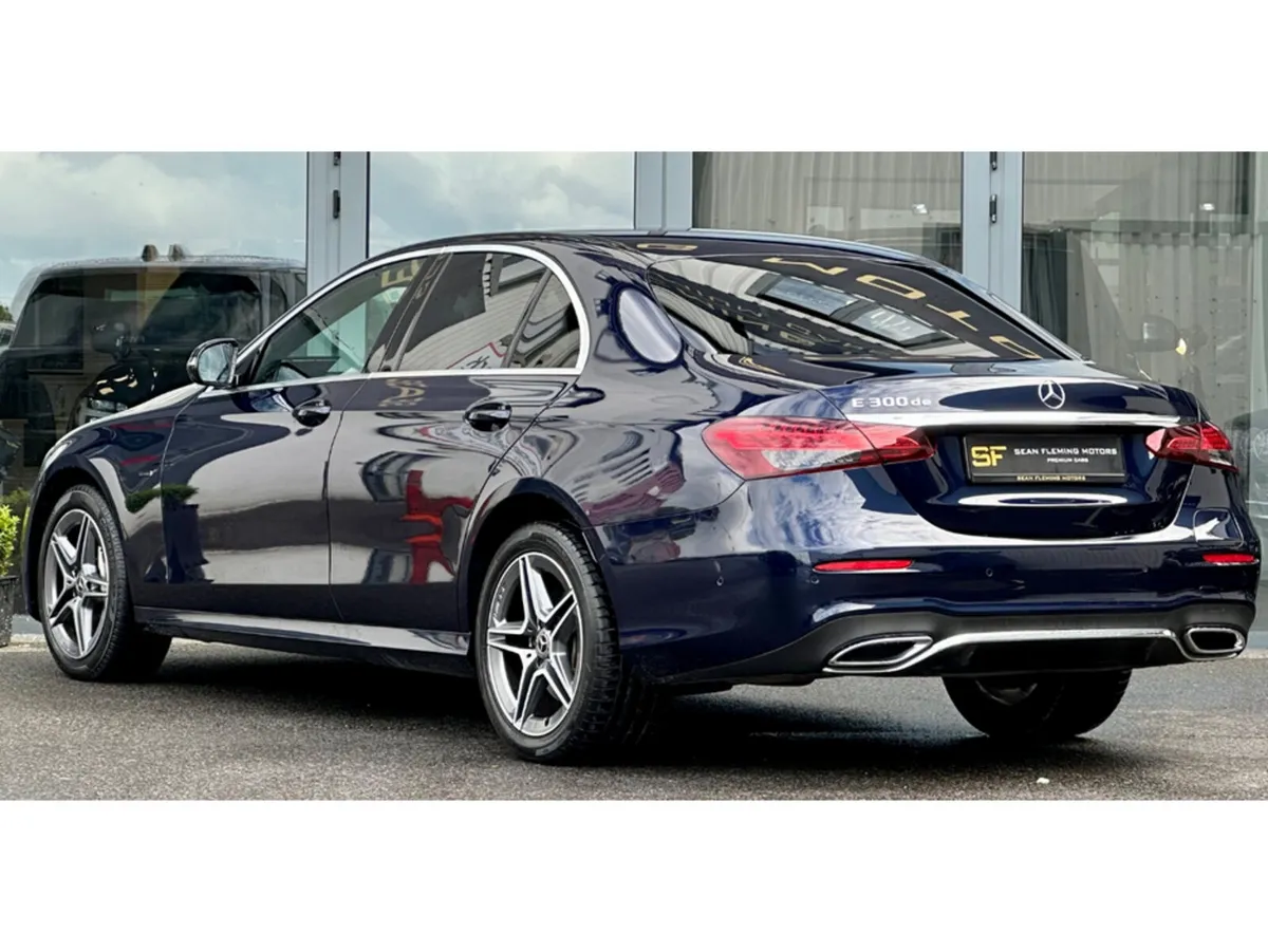 Mercedes-Benz E-Class 300 DE 4DR AUTO - Image 4
