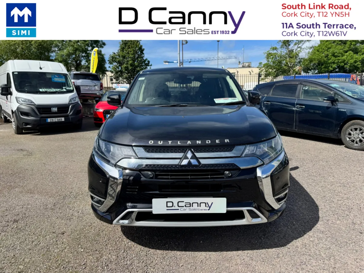 Mitsubishi Outlander Petrol Plug in Hybrid - Image 2