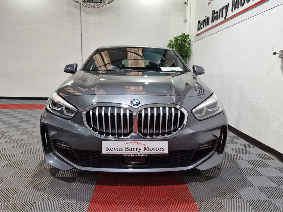 BMW 1-Series 118D M SPORT AUTOMATIC **TOP SPEC / 1 - Image 3