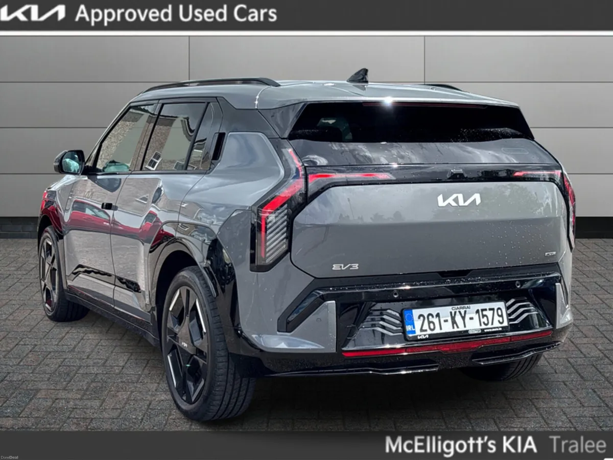 Kia EV3 EARTH GT LINE LONG RANGE - Image 3