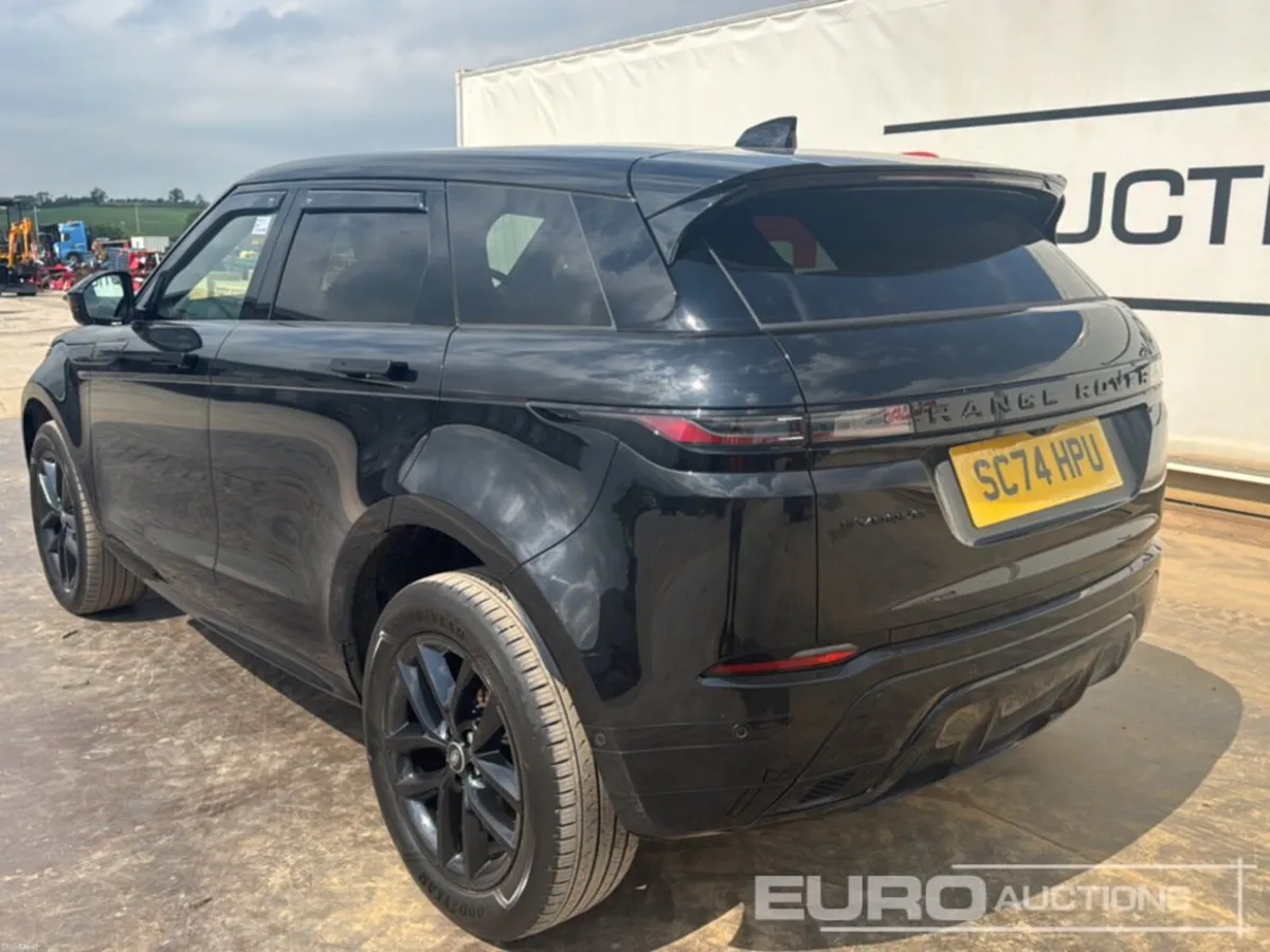 Land Rover Range Rover Evoque 2025 - Image 2