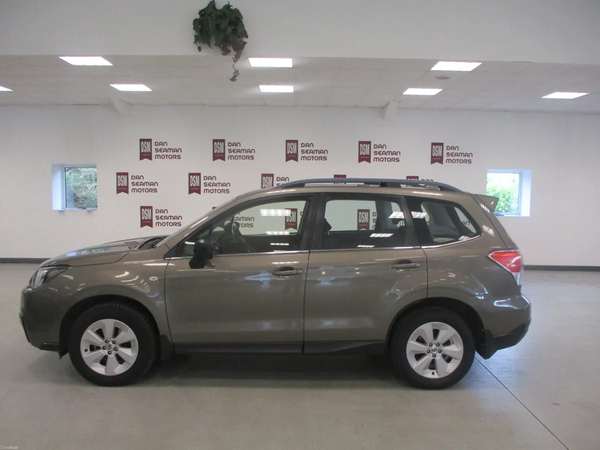 Subaru Forester T/Dsl AWD 2018 - Image 2