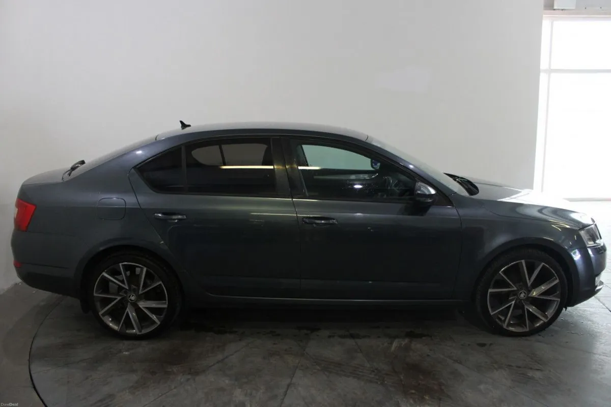 Skoda Octavia SE L 1.6TDI 110 - TENDER 25 - Image 3