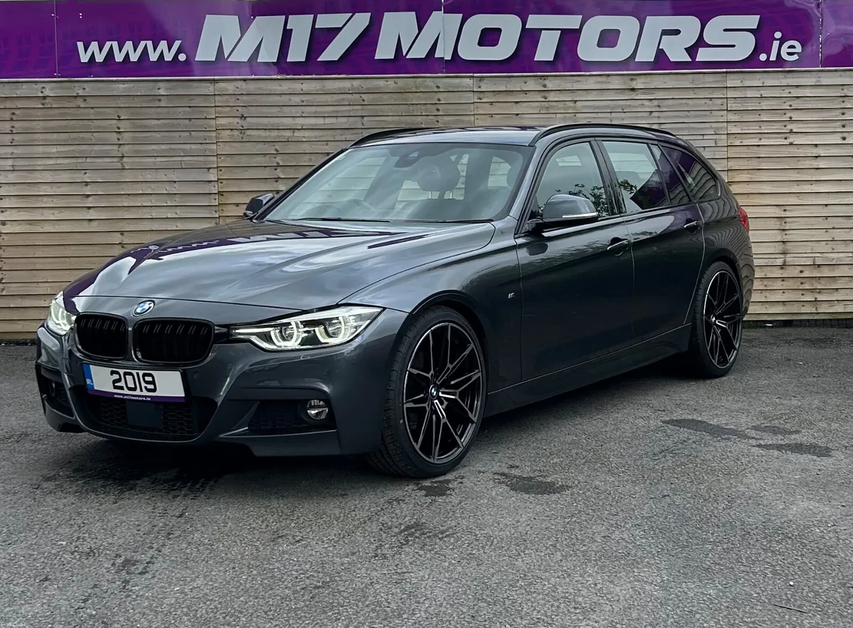 2019 BMW 320D Estate, Upgraded Alloys, Auto - Image 3