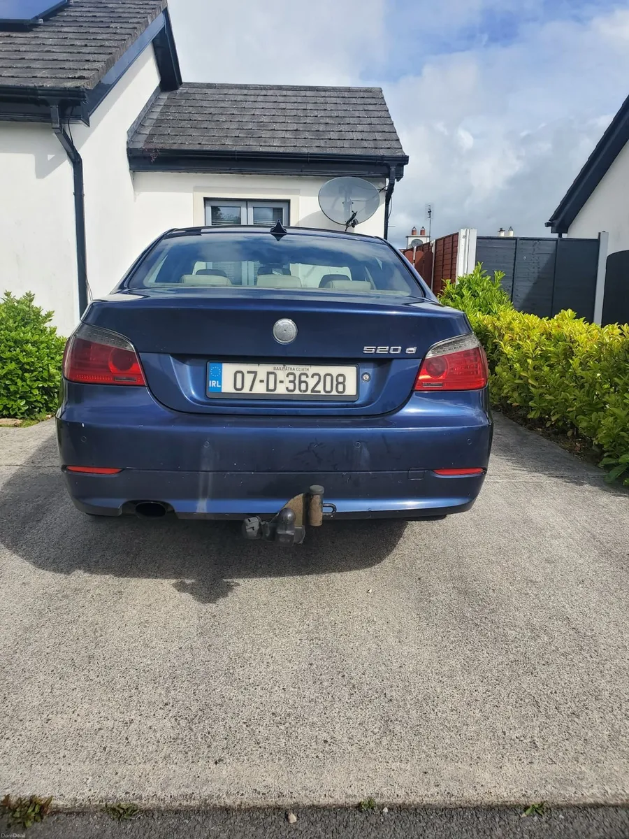 BMW 5-Series 2007 - Image 2