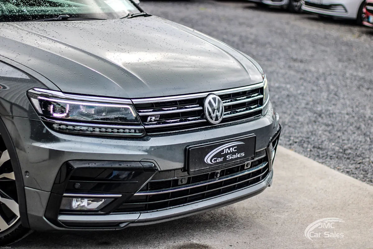 2019 VOLKSWAGEN TIGUAN R-LINE PAN ROOF - Image 3