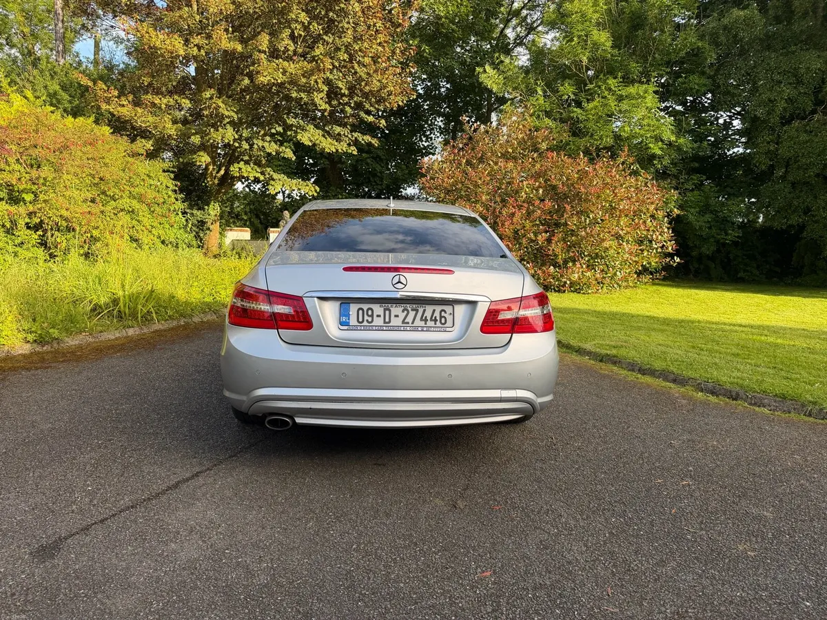 Mercedes Benz E250 Coupe Sport - Image 4