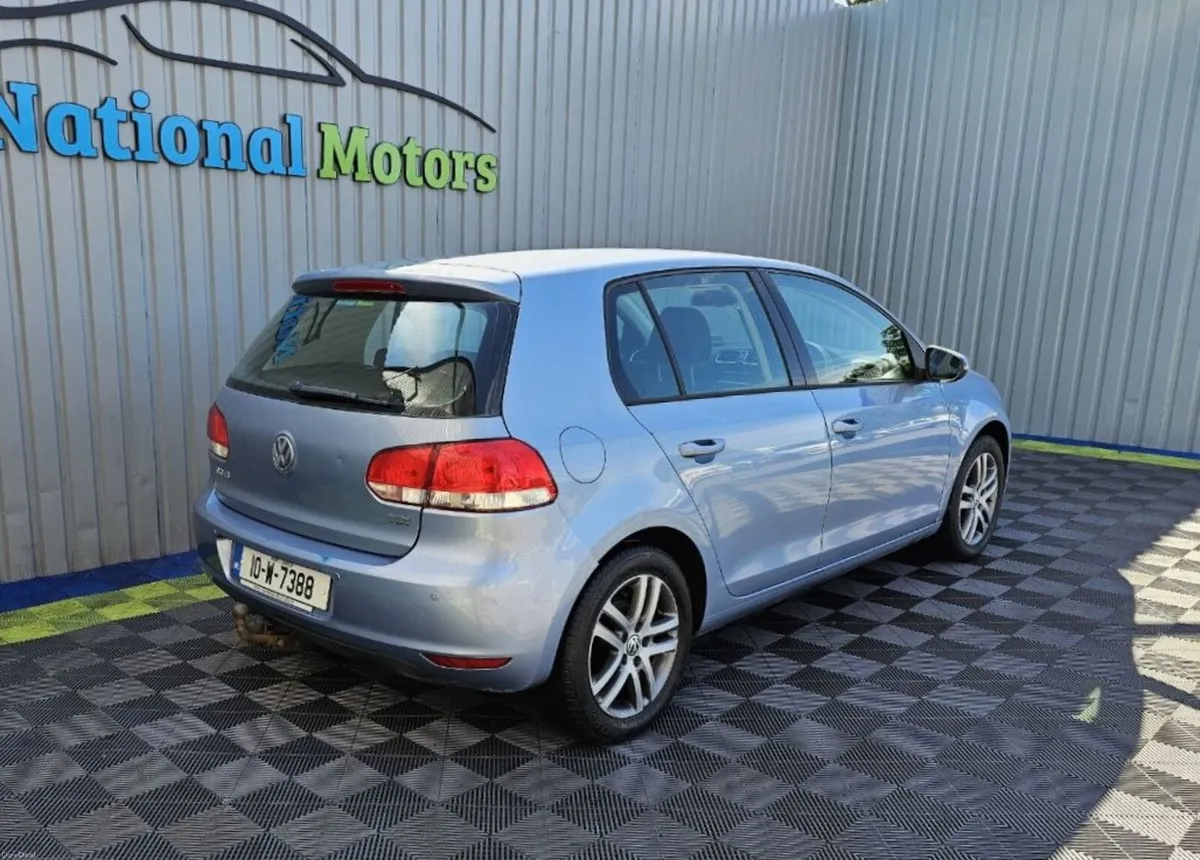 2010 Volkswagen Golf 1.6 TDI - Image 2