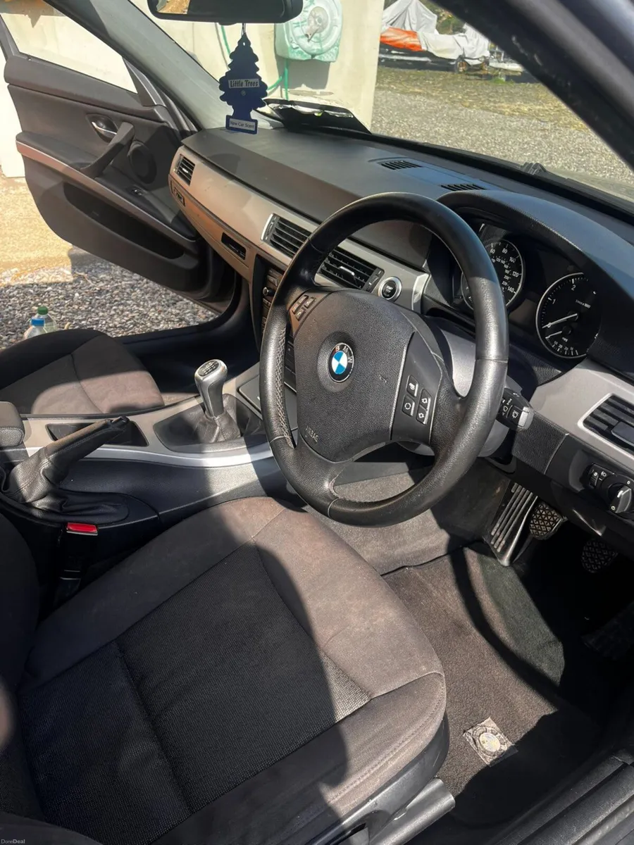 BMW 3-Series 2008 - Image 3