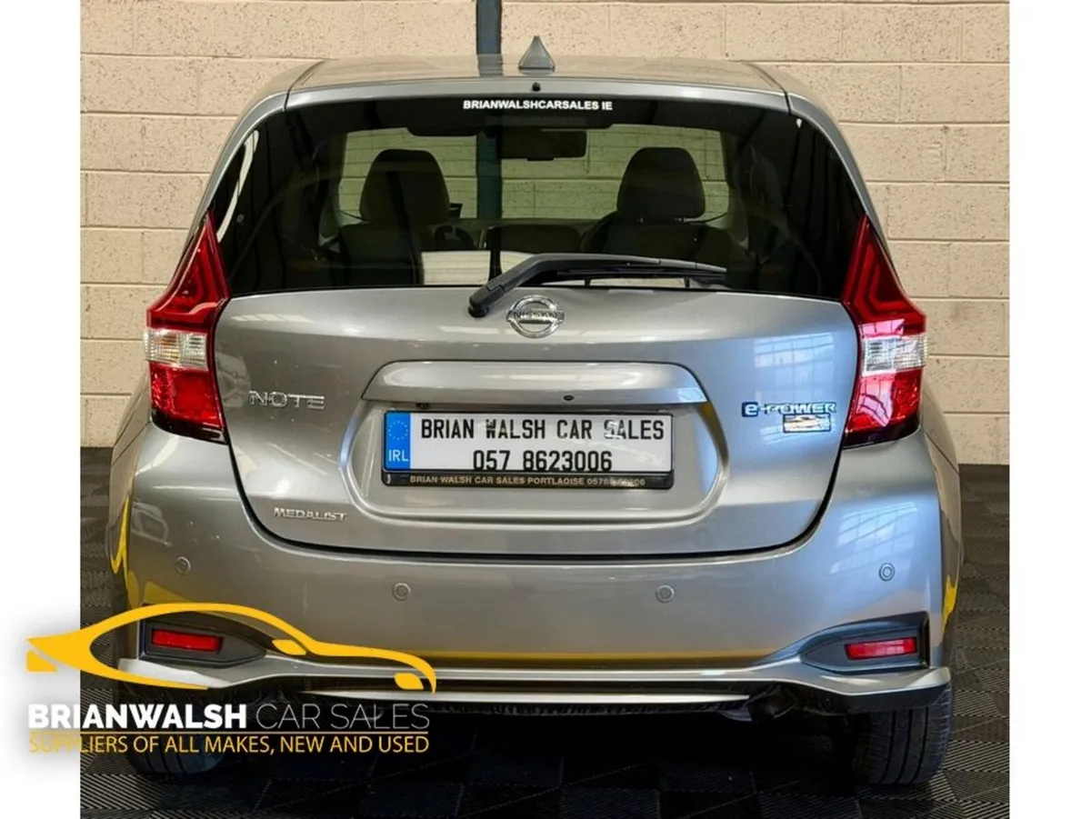 Nissan Note DAA-HE12 - Image 2