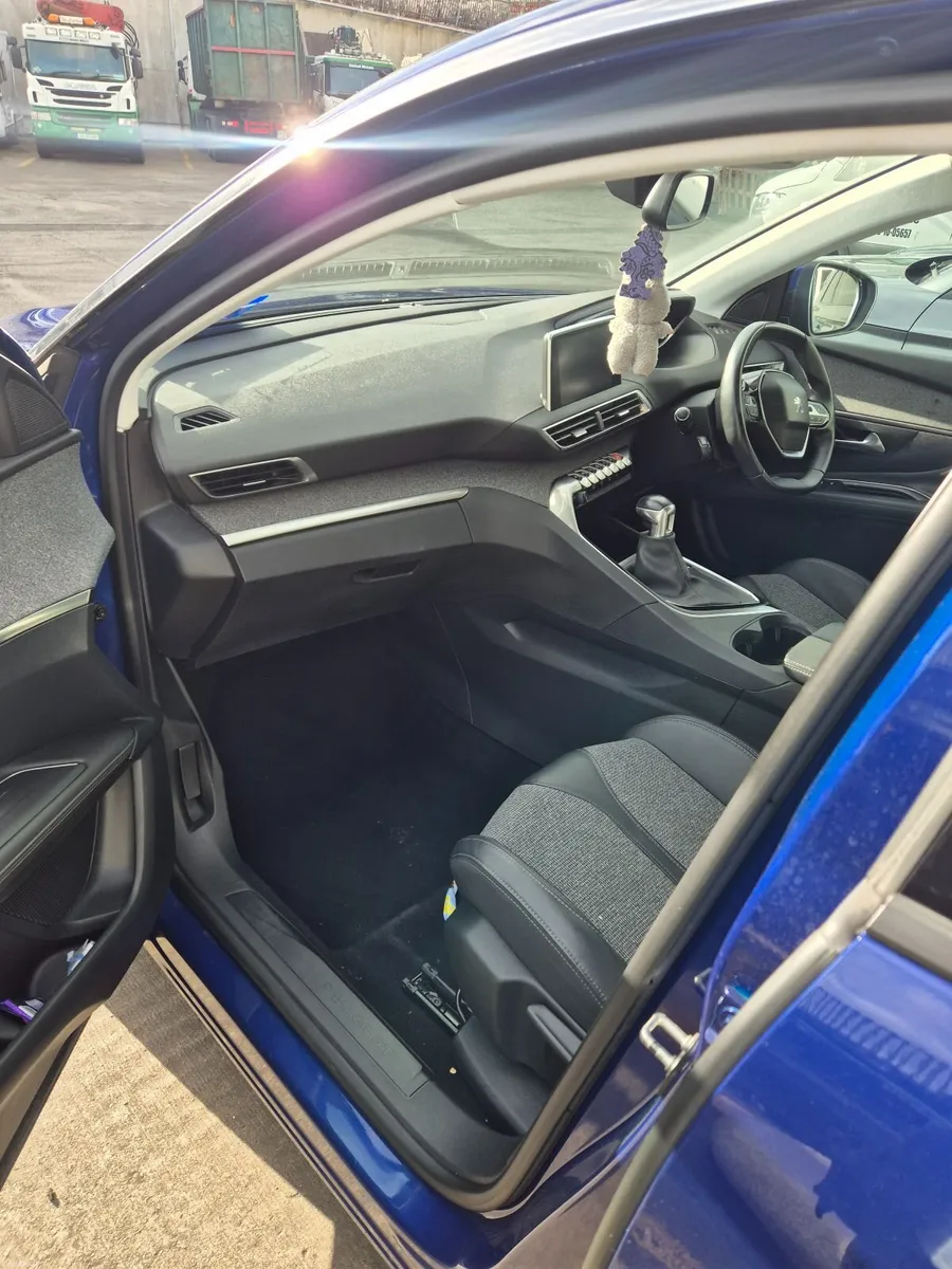 Peugeot 3008 2017 - Image 5