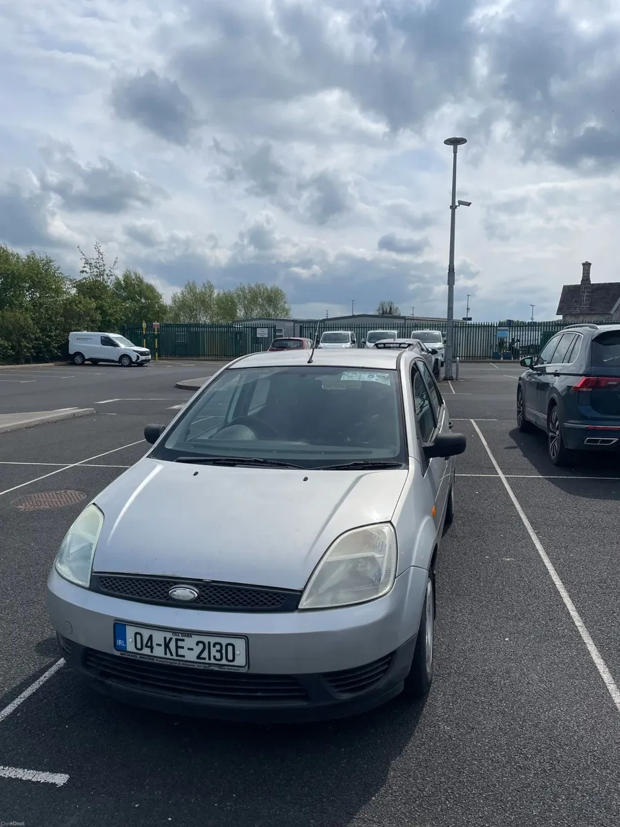 Ford Fiesta 2004 - Image 2