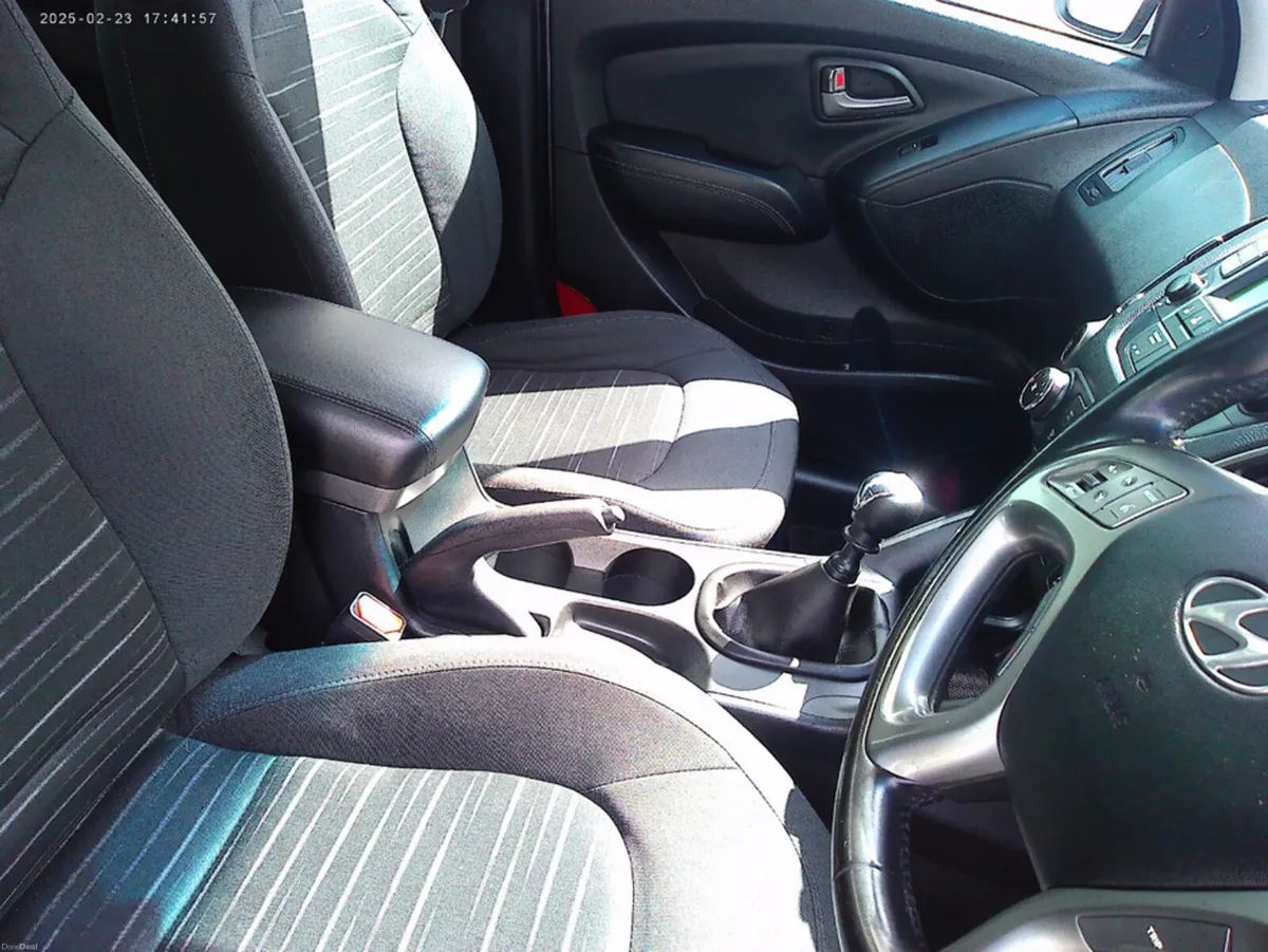 Hyundai ix35 2WD COMFORT 4DR - Image 2