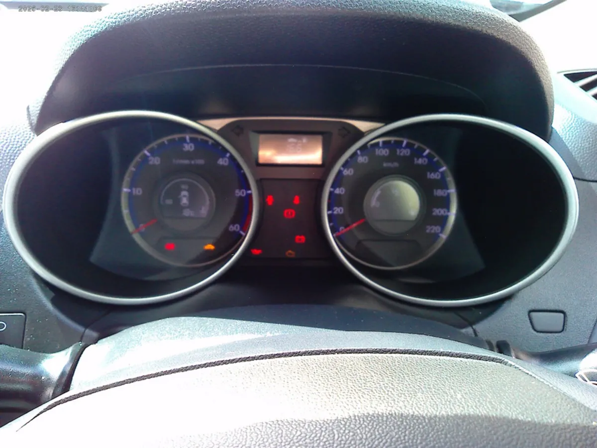Hyundai ix35 2WD COMFORT 4DR - Image 4