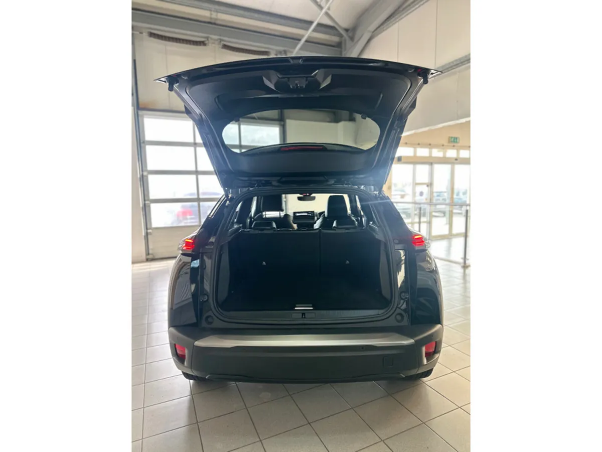 Peugeot 2008 GT EV - Image 2