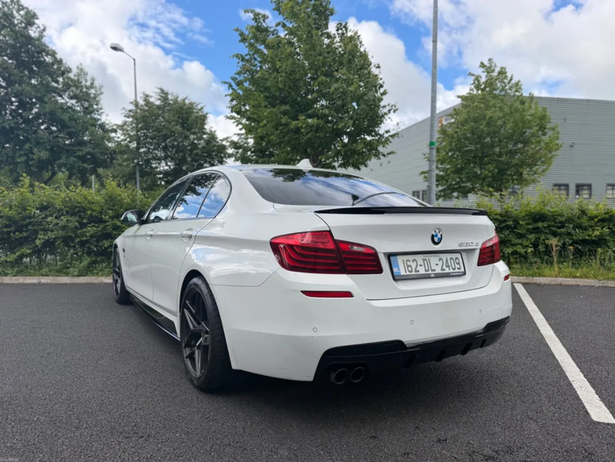 BMW 5-Series 520D 2.0 M SPORT AUTO - Image 3