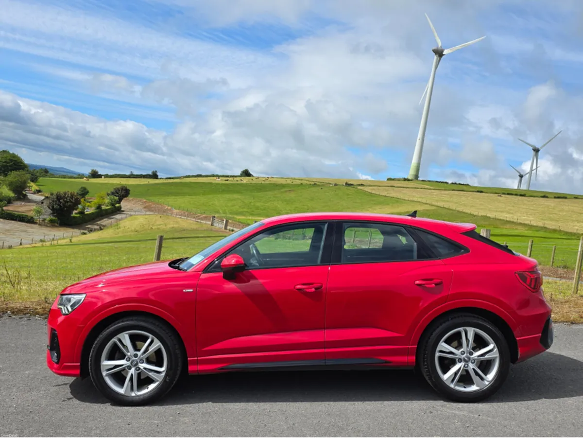 Audi Q3 SPORTBACK 35 TDI S-LINE 150 S-TRONIC AUTO - Image 2