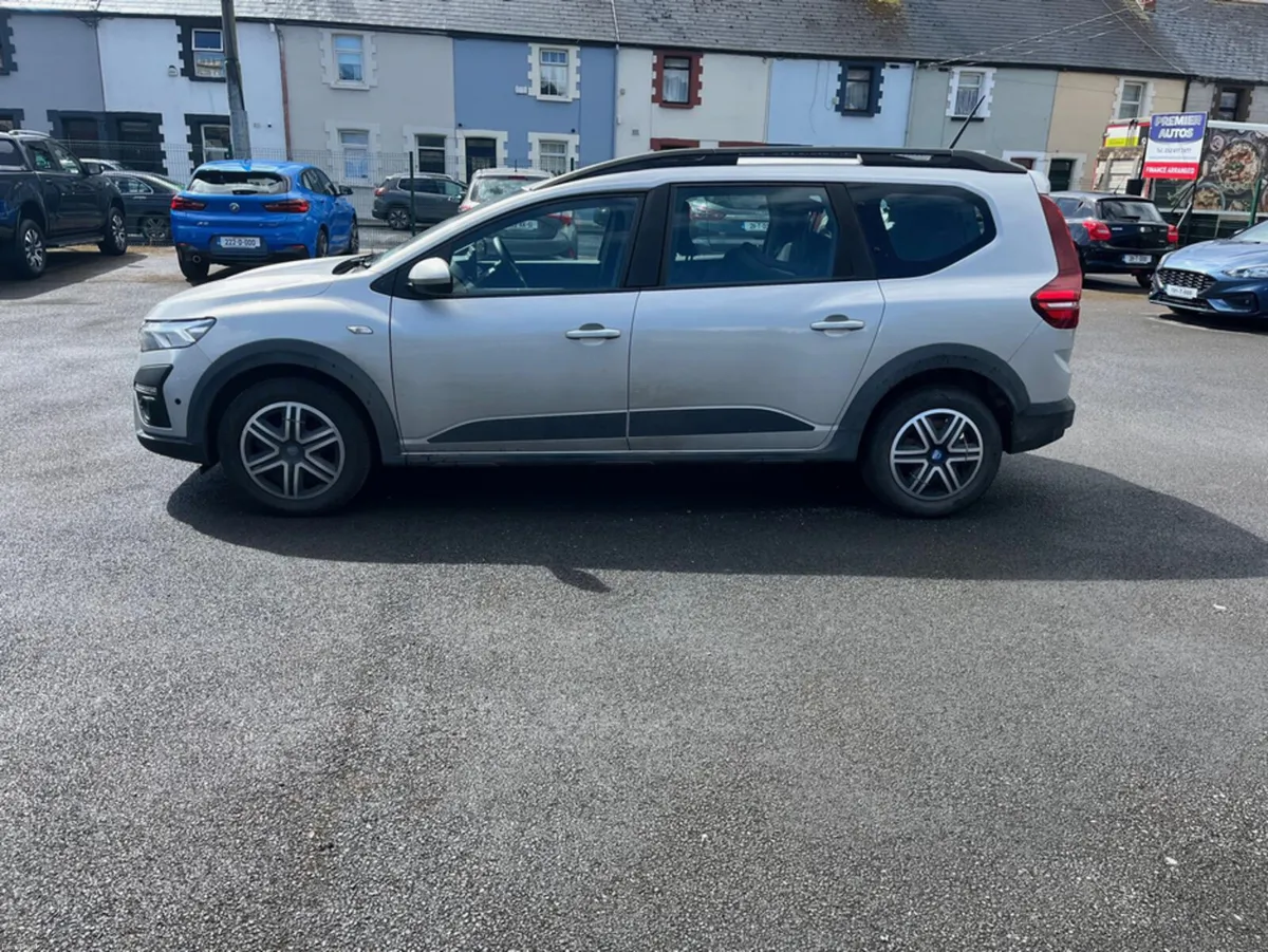 Dacia Jogger COMFORT TCE 110 5DR - Image 3