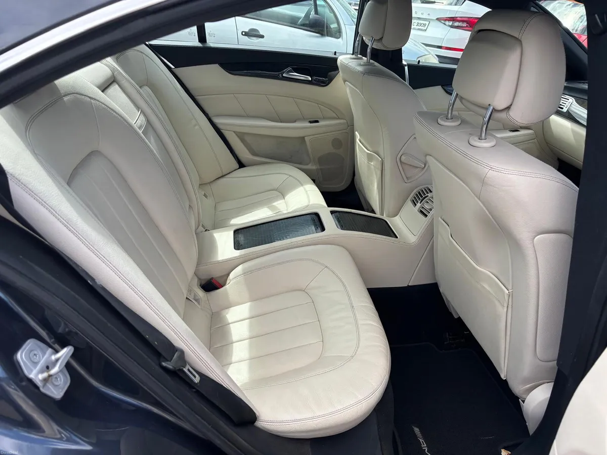 Mercedes-Benz CLS 2015  LOW  MILEAGE  STUNNING - Image 6