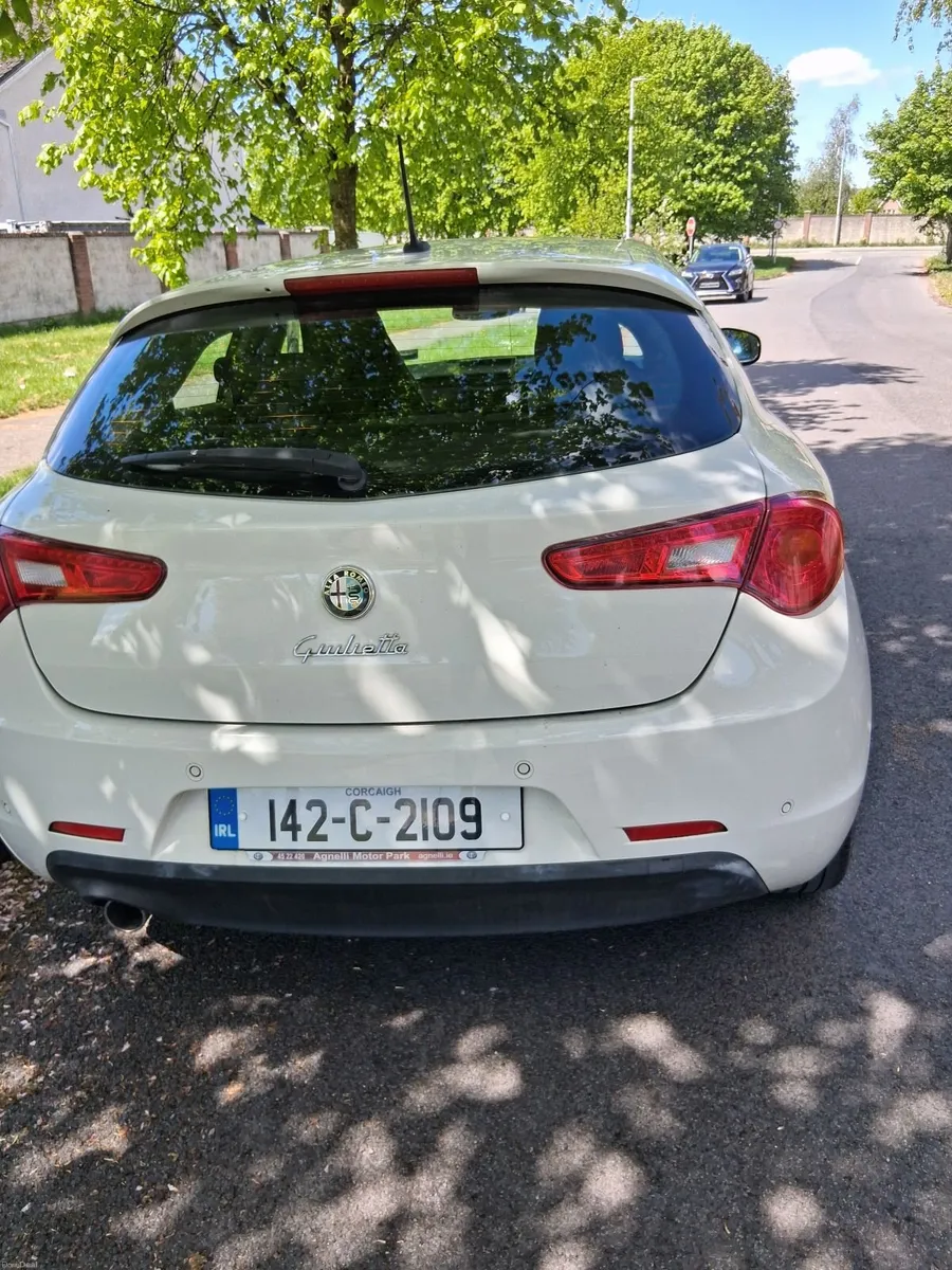 Alfa Romeo Giulietta 2014 - Image 1