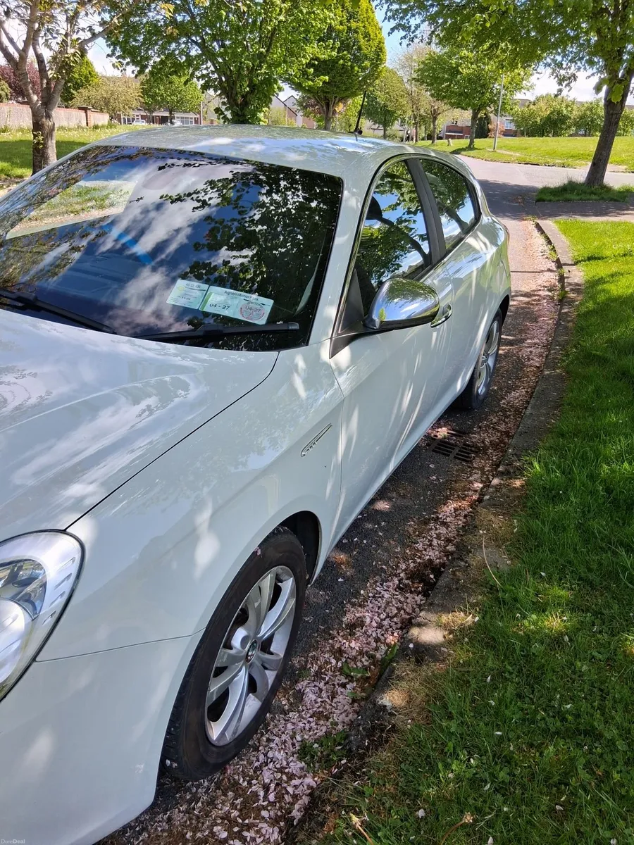Alfa Romeo Giulietta 2014 - Image 3