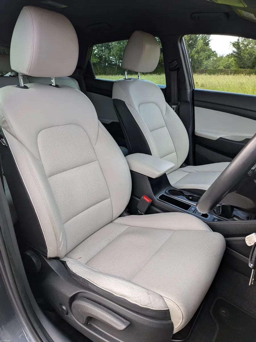 HYUNDAI TUCSON EXECUTIVE PLUS 2019 - Image 3