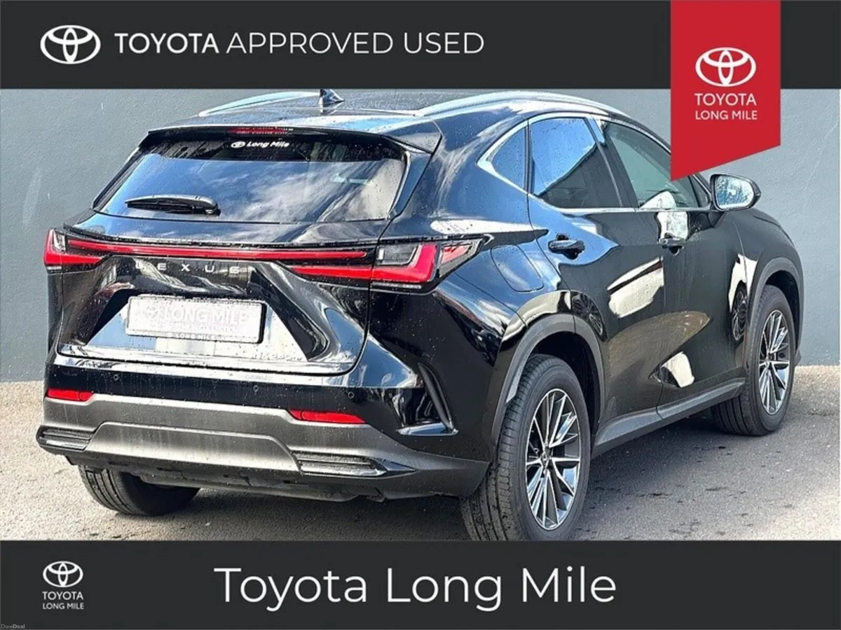 Lexus NX 450h+ Premium Pack 4WD - Image 3